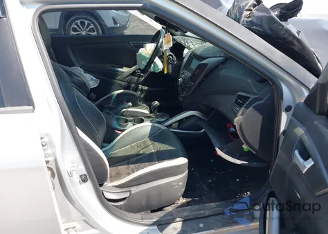 2013 Hyundai Veloster Turbo W/Black from USA, damaged, VIN KMHTC6AE7DU167385